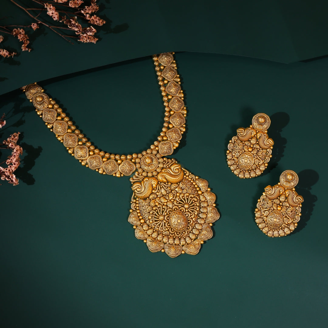 Royal Statement Masterpiece