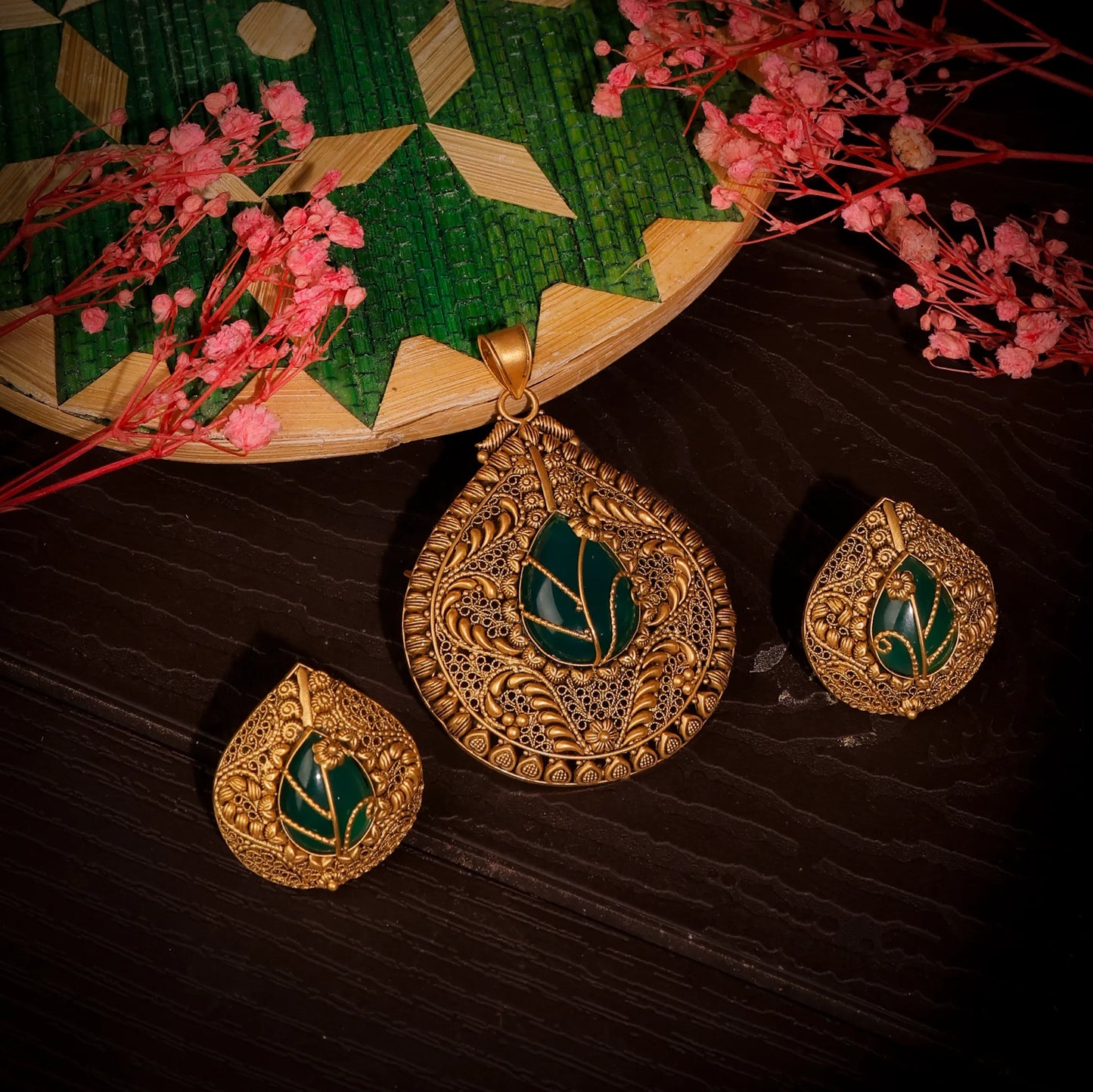 Teardrop Emerald Pendant