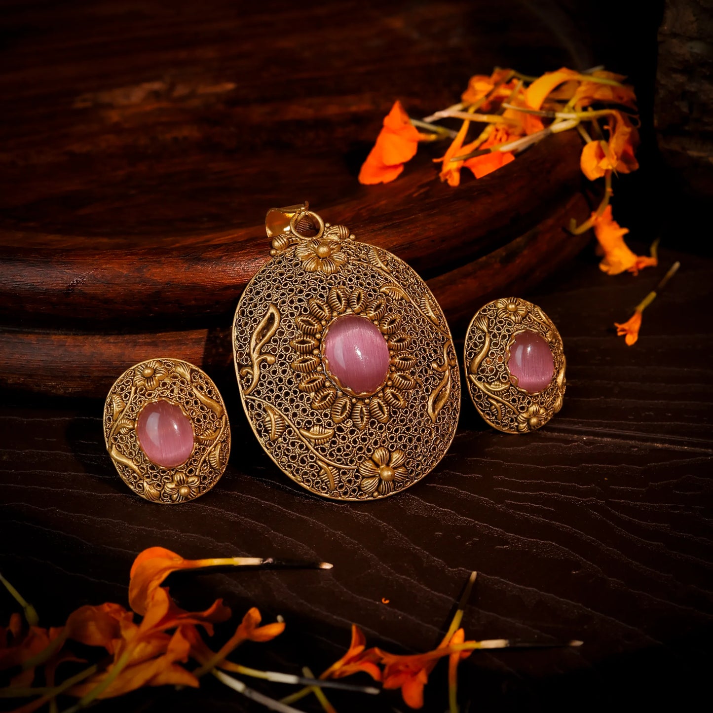 Textured Oval Pendant