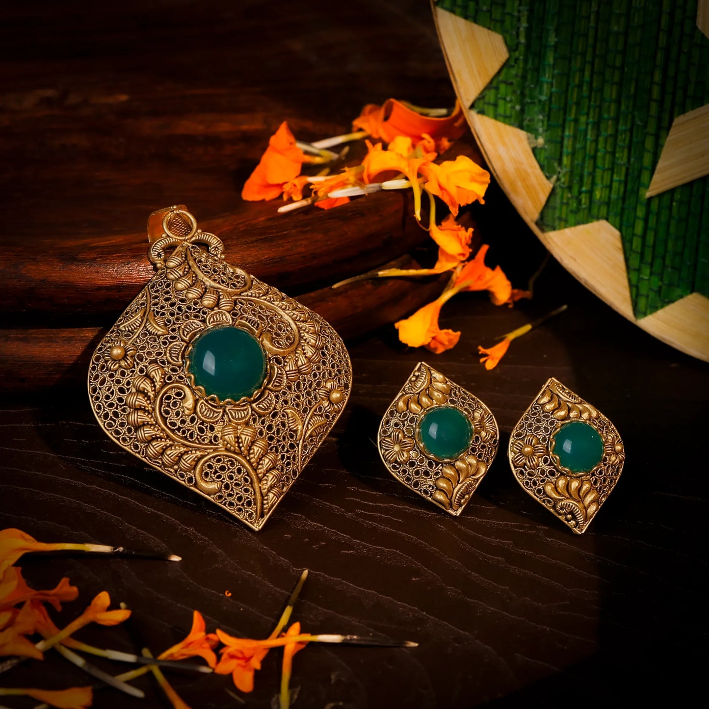 Shield Green Pendant