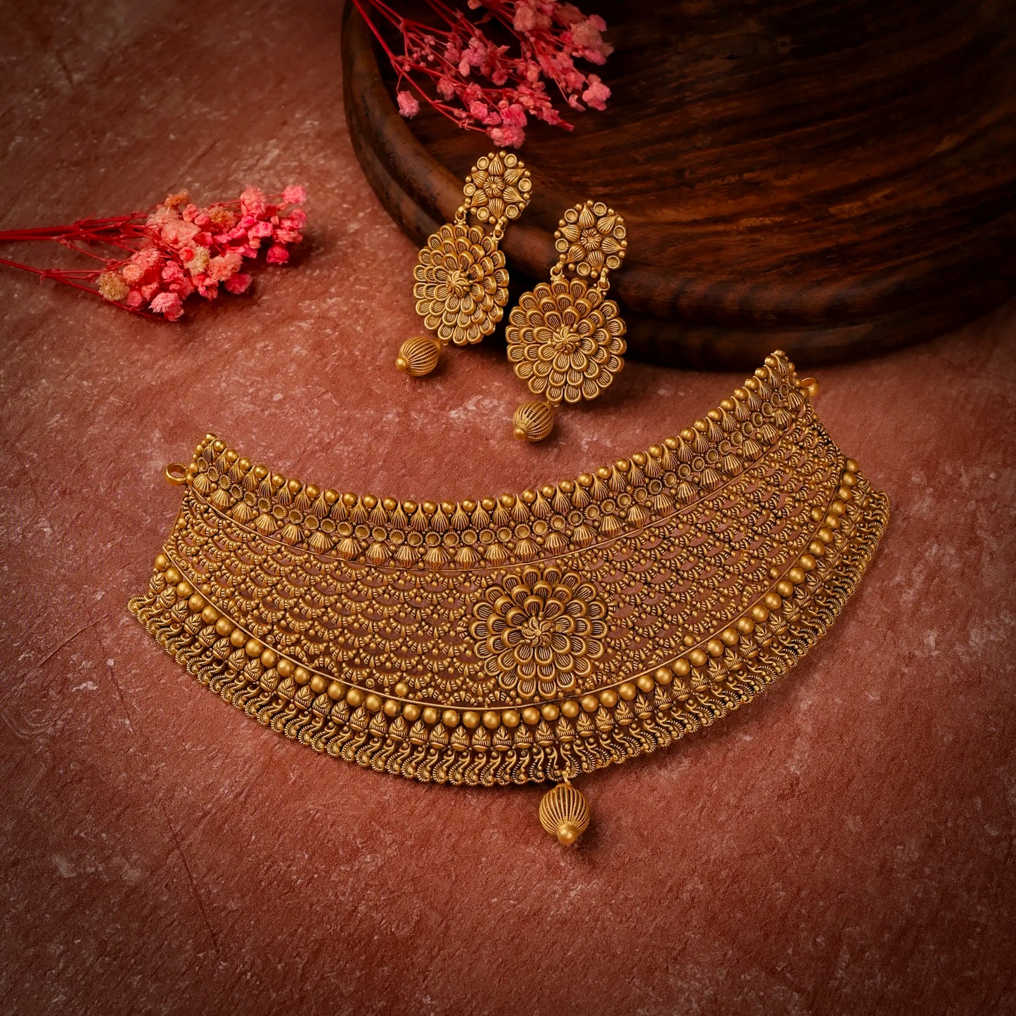 Filigree Statement Choker