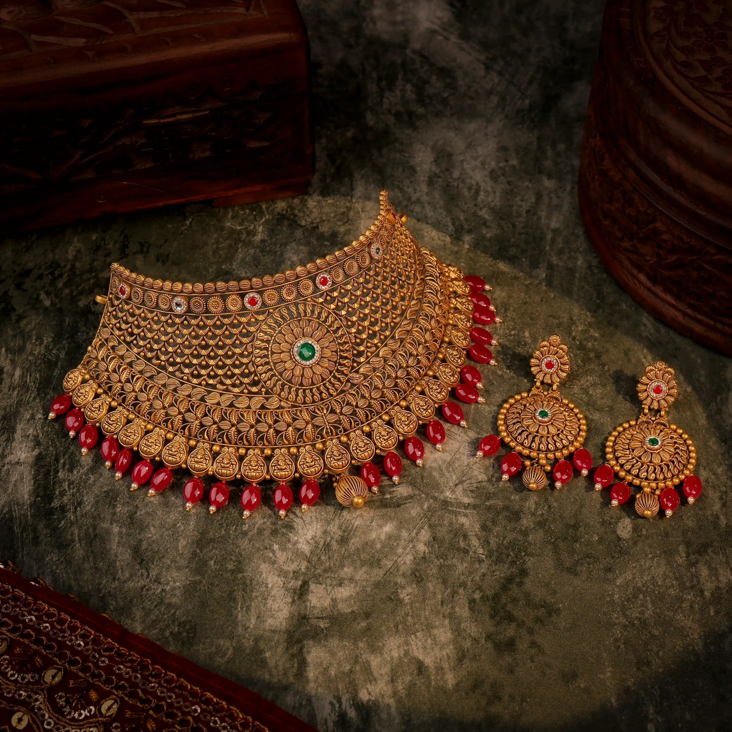 Antique Gold Choker