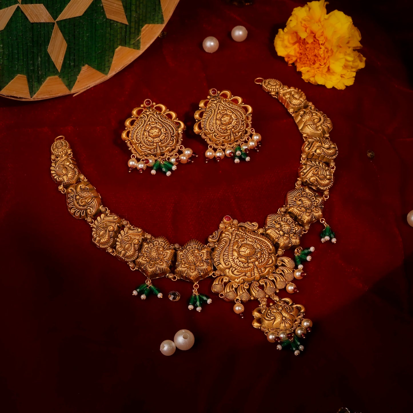 Floral Burst Necklace